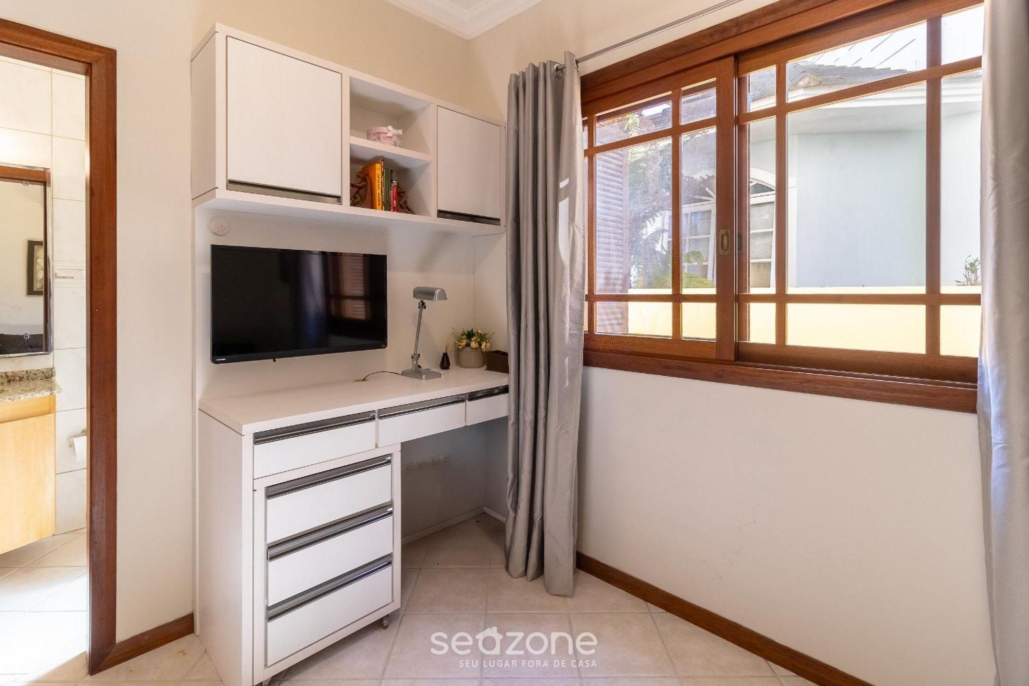 Holiday home Casa Duplex C/ Piscina A 850m Da Rdt0124 Florianopolis